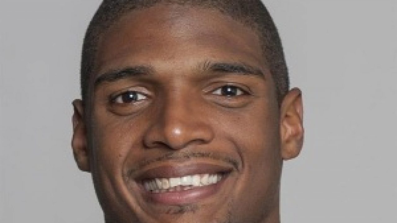 Rams cut Michael Sam, 1st openly gay player drafted