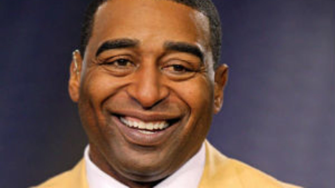 NFL Hall-of-Famer Cris Carter Goes the Distance for Skechers