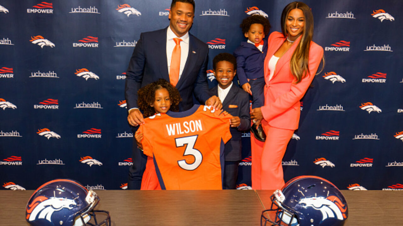 Russell Wilson gets new five-year, $245M contract extension with Broncos