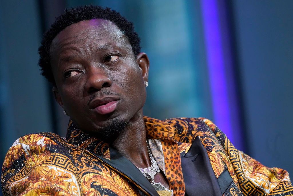 Michael Blackson Challenges Rival Kevin Hart As He Scores Deal With  Celebrity Boxing