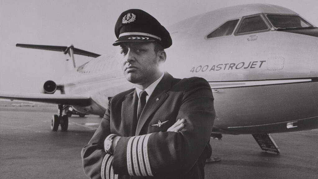 David E. Harris, a pioneering Black pilot and the first to be hired by a major airline, has passed away at the age of 89.